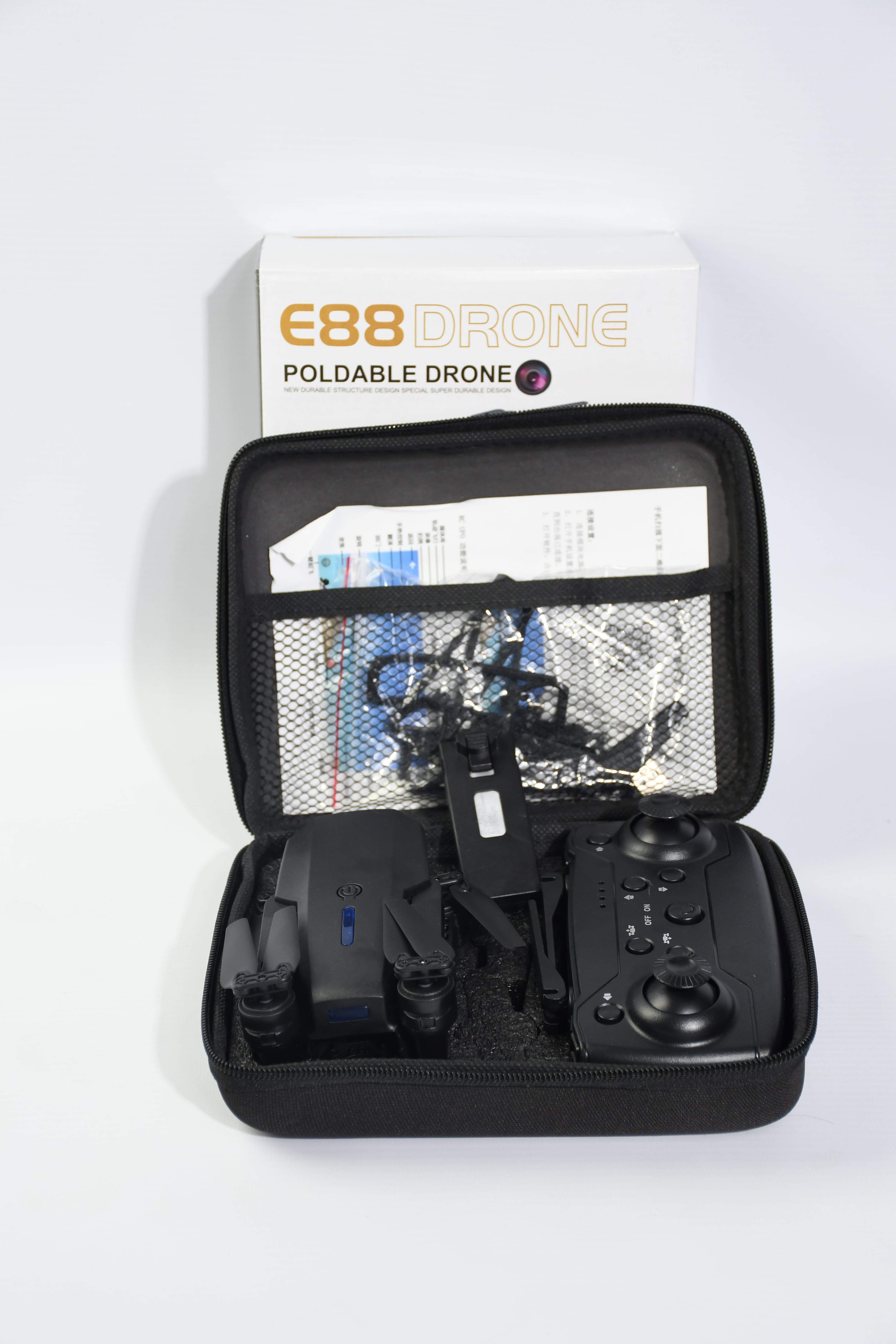 Dron E88
