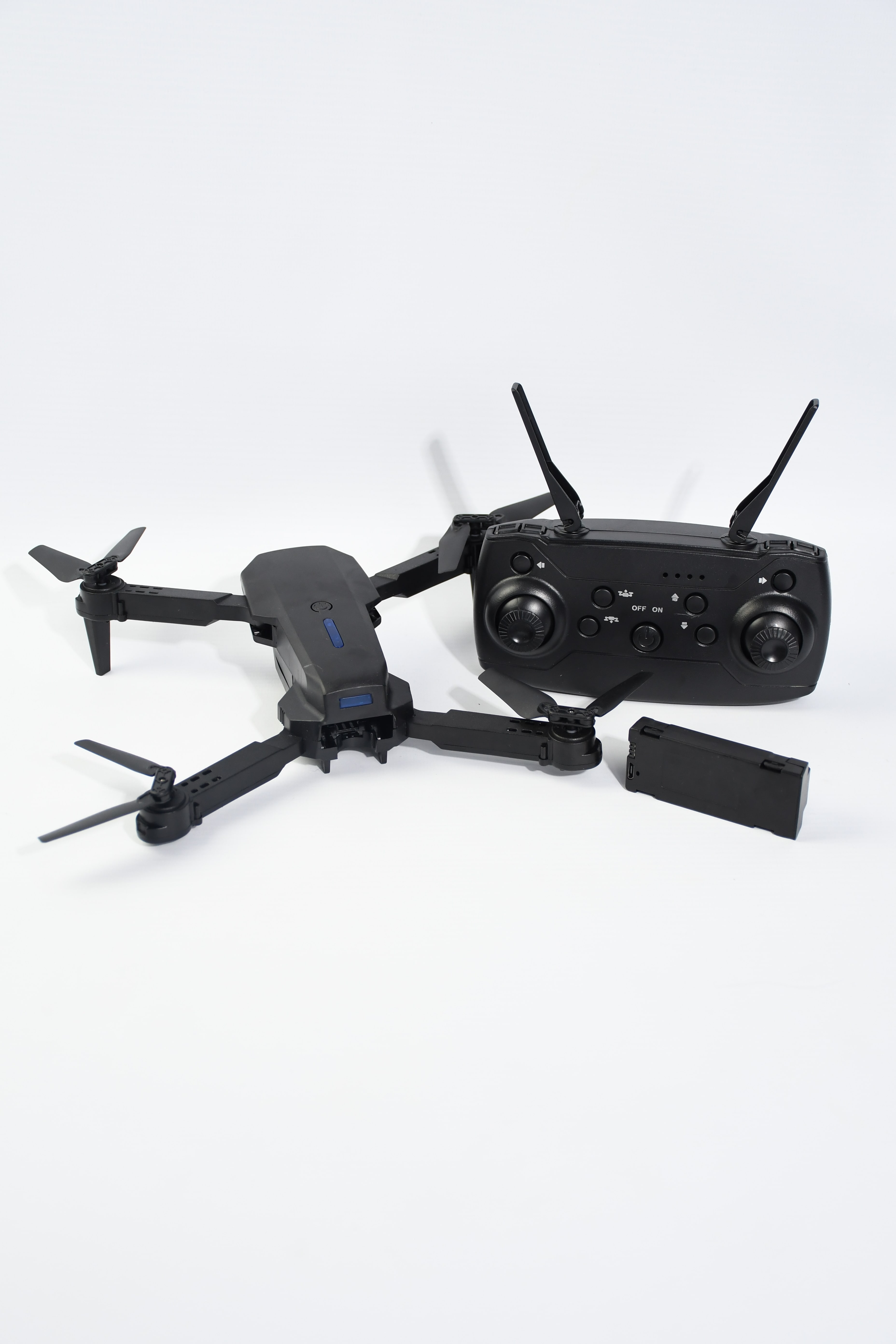 Dron E88