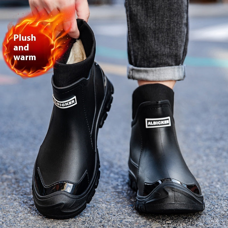 Botas de lluvia de terciopelo fijas de gran tamaño, elegantes zapatos de agua para hombres y mujeres al aire libre