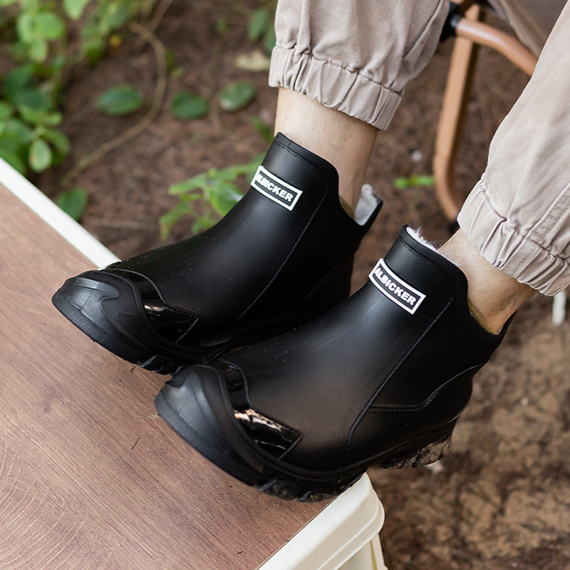 Botas de lluvia de terciopelo fijas de gran tamaño, elegantes zapatos de agua para hombres y mujeres al aire libre
