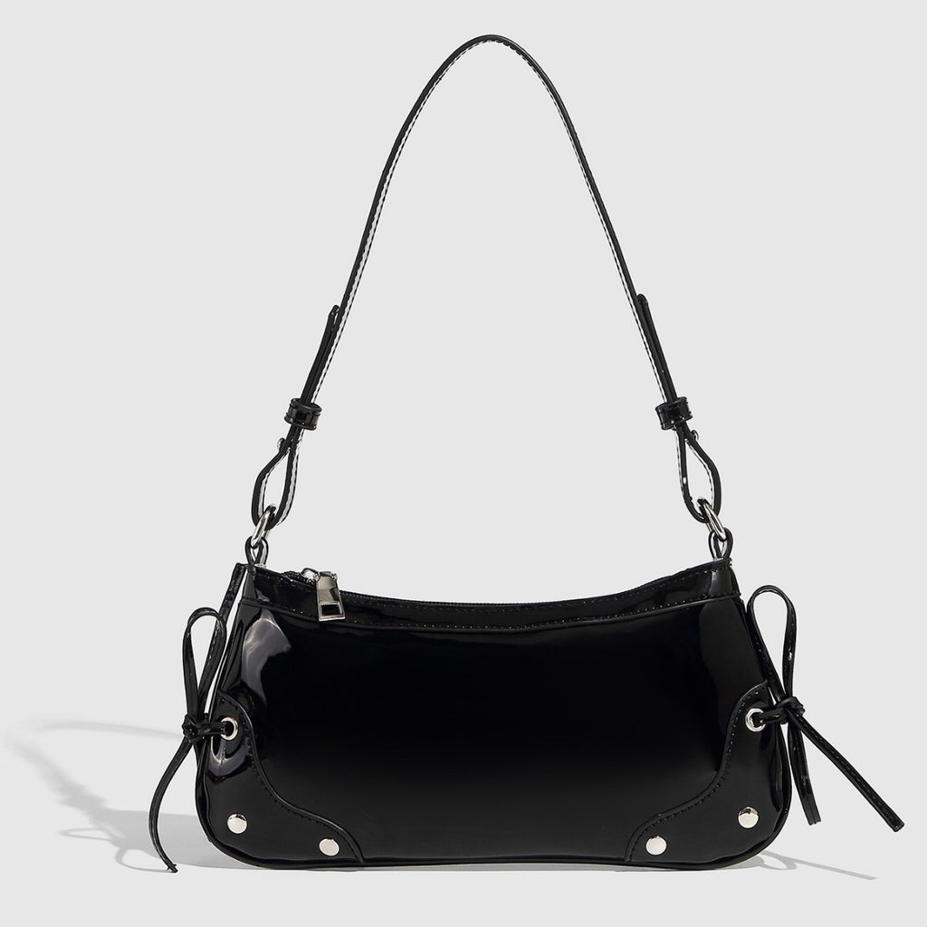 Bolso de hombro de color liso con doble lazo y diseño cuadrado pequeño.
